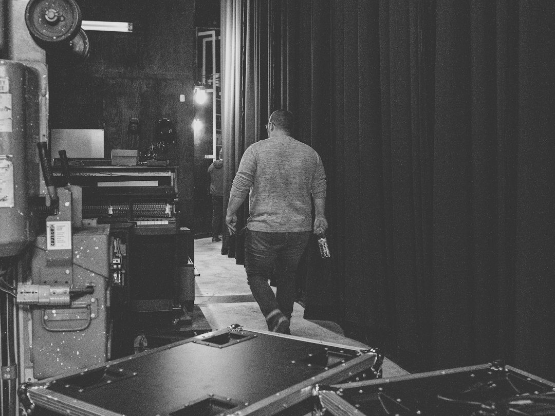 tv show set behind scenes