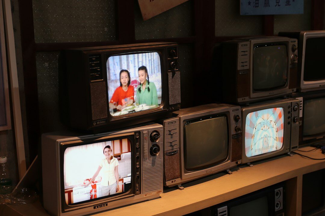 family watching old tv